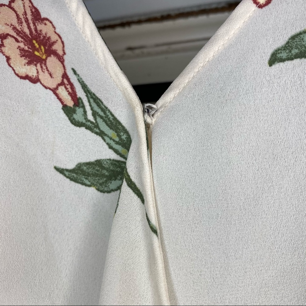 Forever 21 Cream Floral Spaghetti Strap Tank Top - Picture 4 of 4